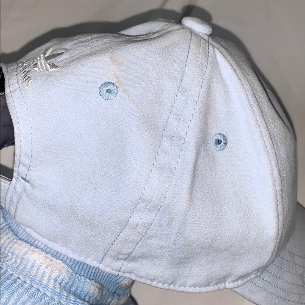 Adidas hat - Picture 3 of 9
